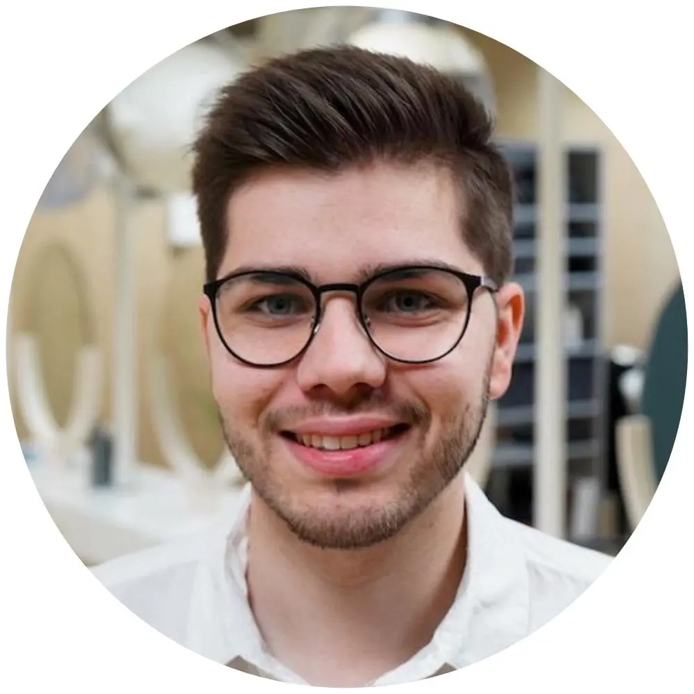 Philipp Luy, Fachkraft für Zweithaar