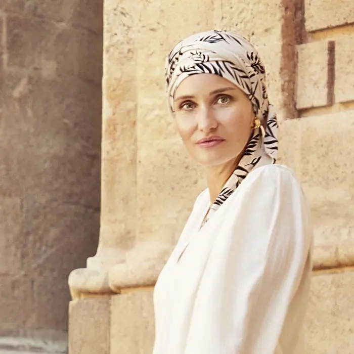 Beatrice-Turban mit Bändern